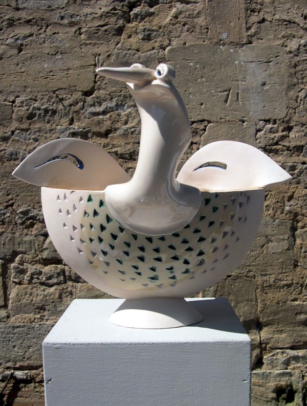 sculpture oiseau argile